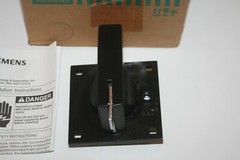SIEMENS – RHOHC MCCB Sentron™ CoMPact Door Mount Rotary Operating Handle * NEW *
