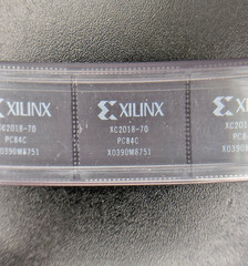 2) XC2018-70PC84C XILINX IC 100-cell Field Programmable Gate Array 1000 gates