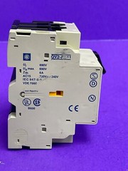 Telemecanique GV2-M04 Motor Circuit Breaker 0.4-0.63 A W/ GV2-AN11 Aux Contact