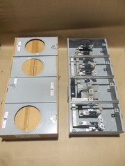 NEW Siemens UA3717-YPZA 200 AMP 3-Gang Meter Socket Ringless Horn Bypass 600V AK