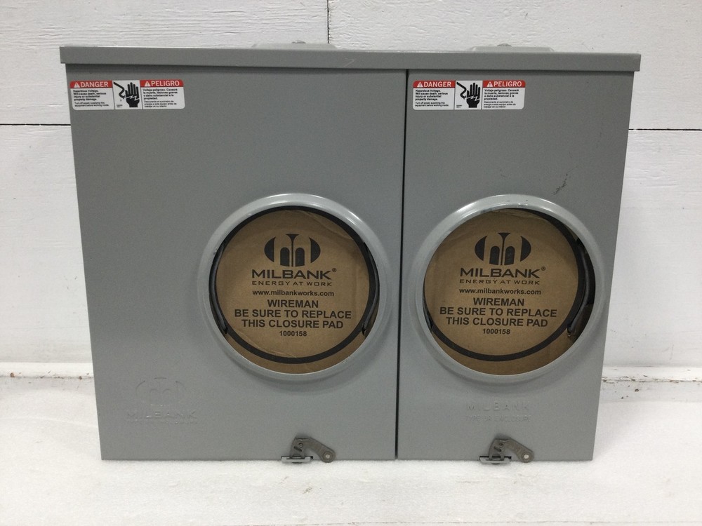 Milbank U3492-XL-TG-HSP 2 Position 100 Amp 1 Phase 300 VAC 4 Jaw Meter Socket