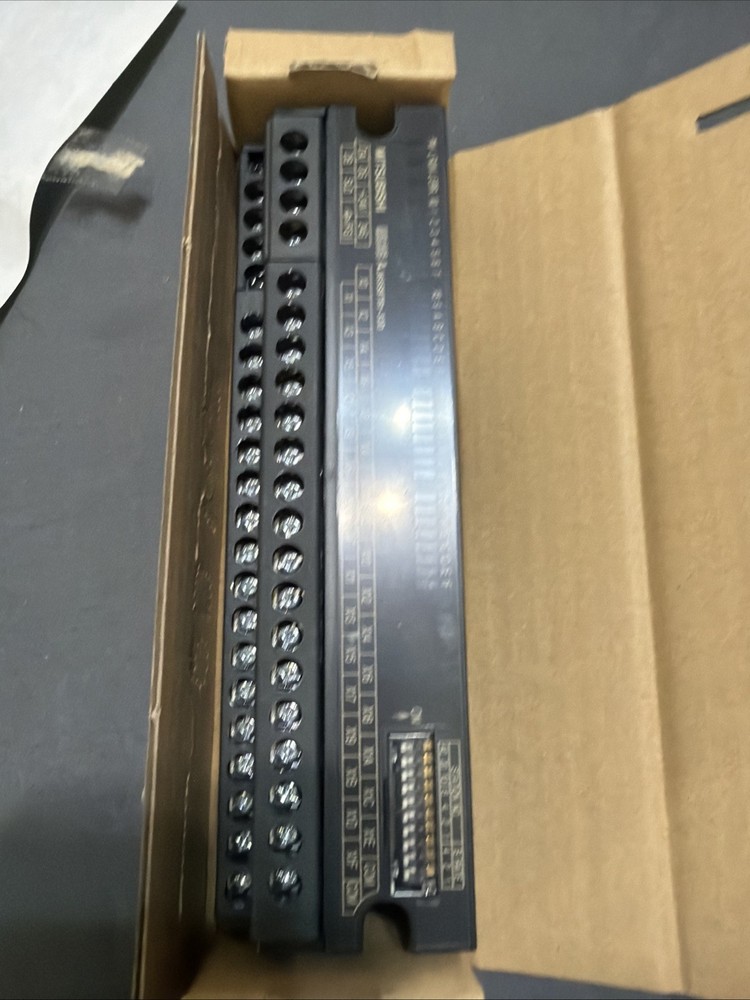 MITSUBISHI AJ65SBTB1-32D 24VDC 7mA New