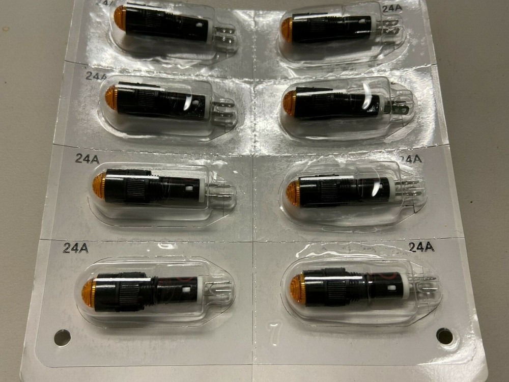 Idec AP8M222YPN10 LED Type Small Indicator Light (Pack of 8) amber