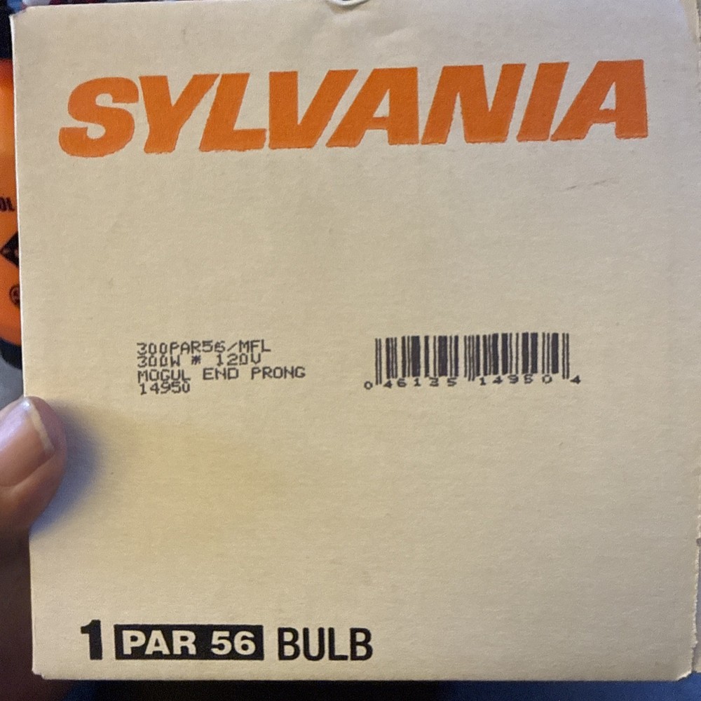 Sylvania 14950 – 300PAR56/MFL 120V Reflector Flood Light Bulb Brand New Sealed
