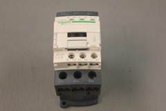 SCHNIEDER ELECTRIC LC1D25 CONTACTOR MODULE 24V DC