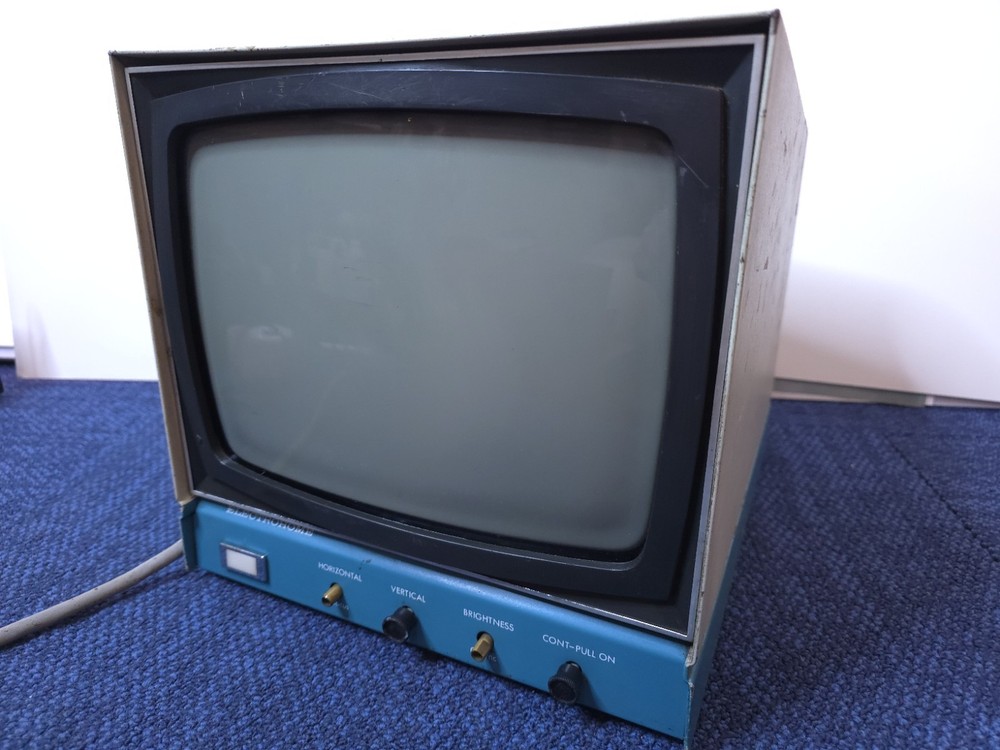 Vintage Gaming Monitor ElectroHome Video Movie TV Set | Made In Canada | Read