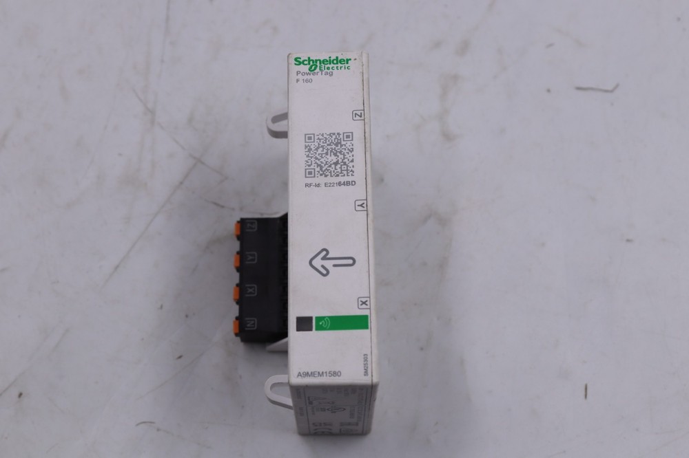 Schneider Electric A9MEM1580 MADE IN LATVIA