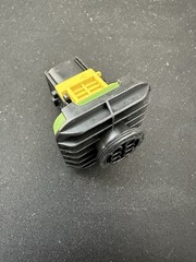 TE Connectivity 1-1703820-1 New Old Stock