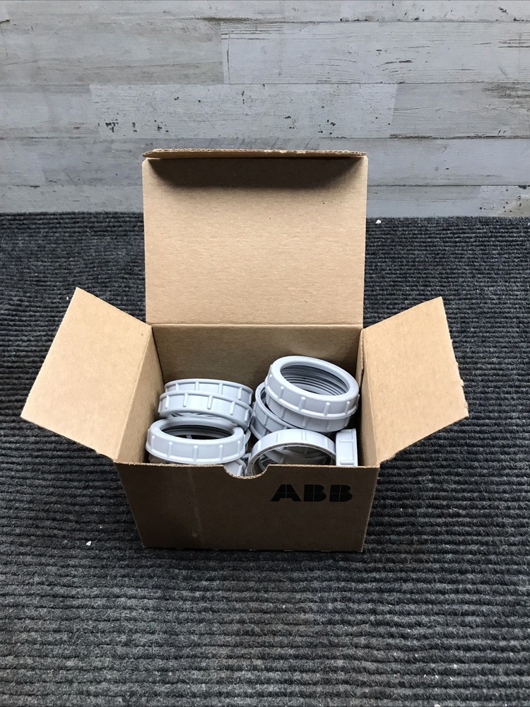 Box of 15 Thomas & Betts BU506 Steel City Conduit Bushing 2″
