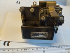 GENERAL ELECTRIC GE IC2820 F101BD7 600 VOLTS 25 AMP RELAY