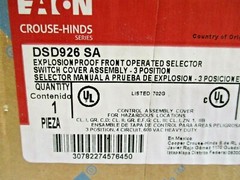 EATON, CROUSE-HINDS, DSD926 SA, FRONT OPERATED SELECTOR SWITCH COVER ASSEMBLY
