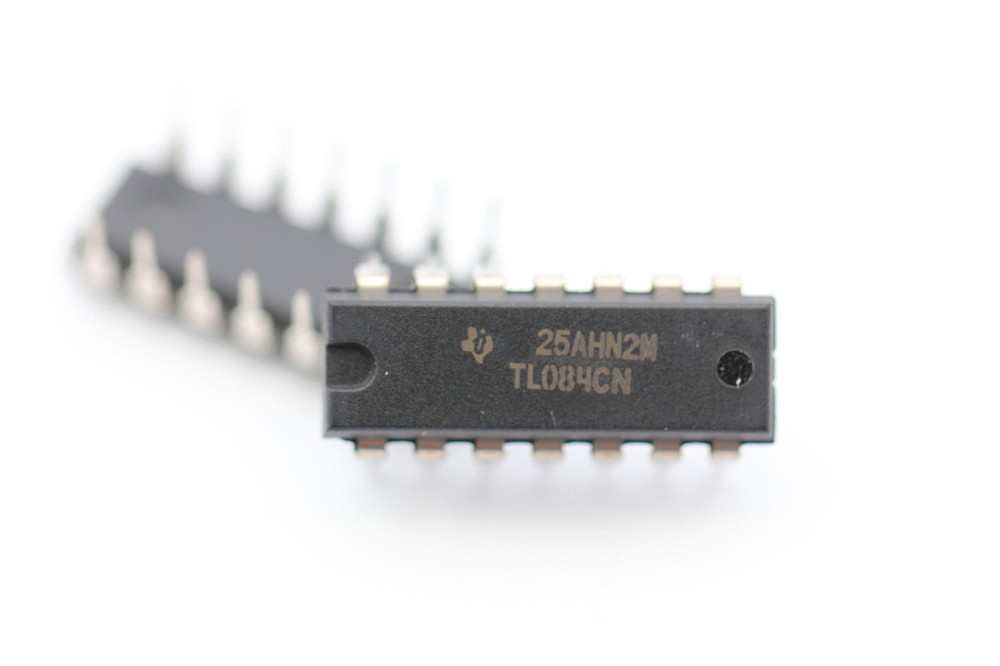 TL084CN TEXAS INS. INTEGRATED CIRCUIT NOS( New Old Stock ) 1PC. C537AU4F210115