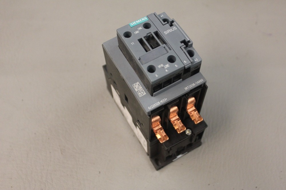 SIEMENS CONTACTOR 3RT2038-1AK60
