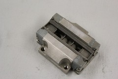 REXROTH R200982002 BEARING RUNNER BLOCK