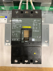 Square D TVS4IMA32ZC, SurgeLogic Protection Device