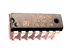 TL084CN “Original” ST DIP IC 1 pc