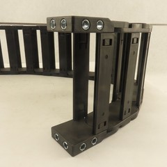 Igus 220.01 4″ x 1″ Pass Thru Cable Hose Carrier Drag Energy Chain 40″