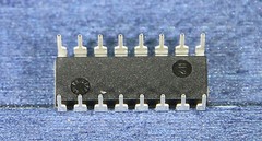 ADG201AKN Analog Devices Analogue Switch ICs 60 Ohm Quad SPS DIP-16 1PC