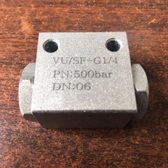 1PCS New Small 3-Way Female Hydraulic Shuttle Valve VUSF-G1/4 G3/8 G1/2 G3/4 G1