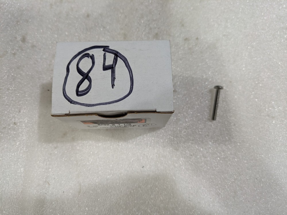 8-32 x 1-1/8in 18-8 Stainless Steel Phillips Pan Head Machine Screws Box of 84