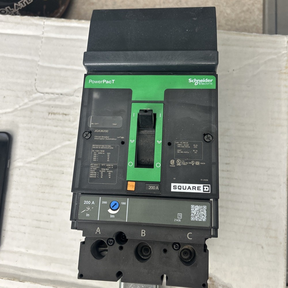 SQUARE D JGA36200 circuit breaker