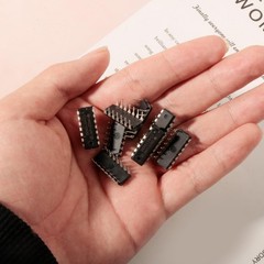CD40106BE CMOS Hex Schmitt-Trigger Inverter IC DIP-14 Package 12-Pack