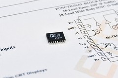 1 Analog Devices Four-Quadrant Multiplier MLT04GS