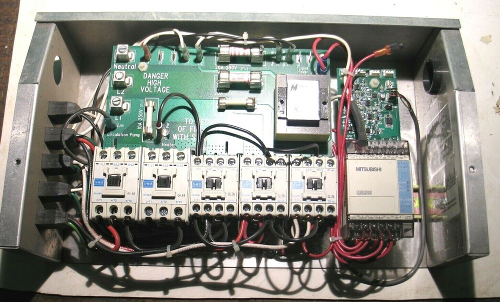 NEW MITSUBISHI M01048 TYP 1 OZONATOR / PLC / PUMP / HEATER CONTROLLER P8019