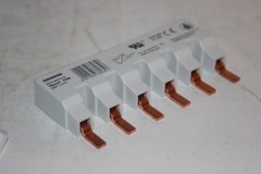 Siemens 5ST3-663-0HG Busbar 115 Amp 6×1-phase