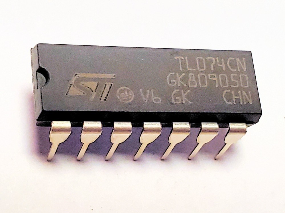 TL074CN “Original” ST DIP IC 1 pc