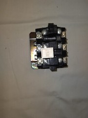 ALLEN BRADLEY 592-B0V16 B NEMA A600 VOLTS AC 120-600 W39