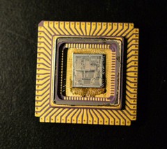 Early 1980s Intel C80188-3 16 bit 8MHz CPU, 68 PIN Gold Plated Ceramic CLCC