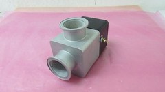 VARIAN L6382-703 NW-40 PNEUMATIC VALVE, VACUUM ISOLATION ANGLE 402401