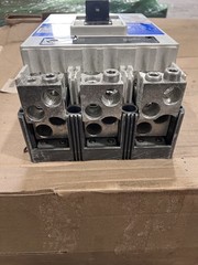 Cutler-Hammer Circuit Breaker HND3800T33W