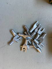 NOS Lot (63) Burndy Hylug YAV10-T21F 12-10 Wire Spade Crimp Connectors 8-10 Stud