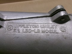 Appleton LBD-LB 2 1/2″ Type LB Unilet Conduit Body Mogul w/ Cover AK