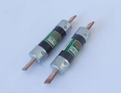 *Lot of 2* McGraw-Edison Bussmann FRN100 Fusetron Dual Element 100A Fuse