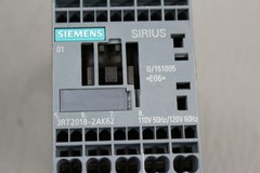 UNUSED SIEMENS SIRIUS 3RT2018-2AK62 POWER CONTACTOR