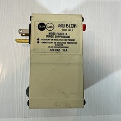 Tripp-Lite Isoblok 2-0 120V Diagnostic Surge Suppressor Noise Filter Outlet