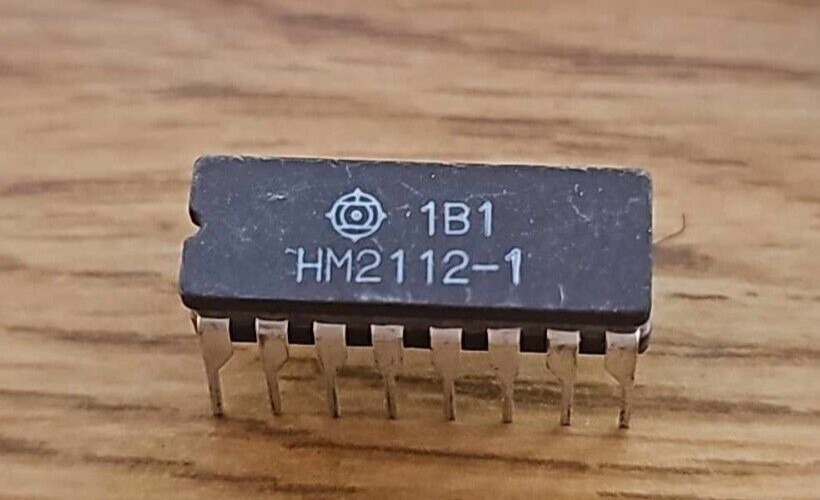 1x LOT Rare Vintage HITACHI HM2112 – 1024 x 1 Fully Decoded RAM CDIP-16 QTY AVAL