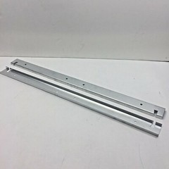 LOT OF 8 GARVIN INDUSTRIES STRAIGHT BRACKET FOR RECESSED LIGHTS.