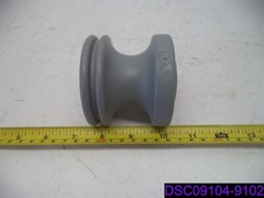 Hendrix HPI-53-2 Polyethylene Spool Insulator
