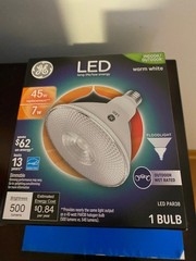 NEW GE LED 7 WATT INDOOR/OUTDOOR WARM WHITE FLOODLIGHT-500 LUMENS-LONG LIFE