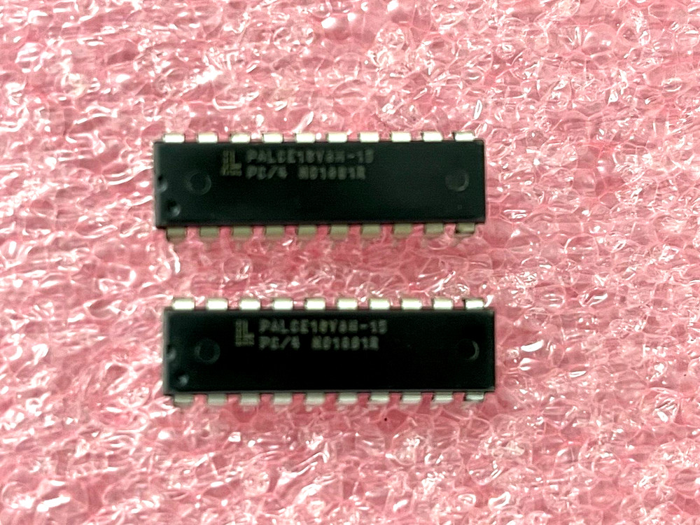 PALCE16V8-15PC/4 CMOS UNIVERSAL PROG ARRAY 20-PIN DIP 15ns ERASABLE (2 PER LOT)