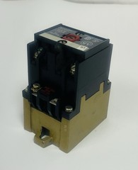 ALLEN BRADLEY NO. 700-P200A1 STANDARD AND TIME DELAY CONTACT 2 NO OPEN TYPE