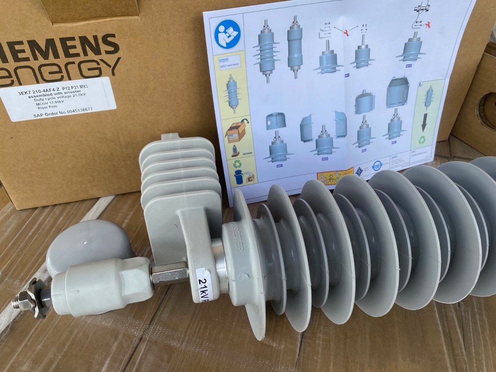 Siemens Energy 3EK72104AF4ZP12P31, Surge Arrester, 21KV RP (NEW)