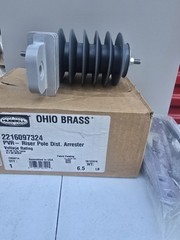 Hubbell PVR Riser Pole Dist. Arrester – 2216097324