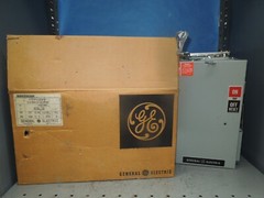 GE AC36LC1G 60A 3ph 3W 480V Ground Armor Clad Breaker Type Flex-A-Plug Busplug
