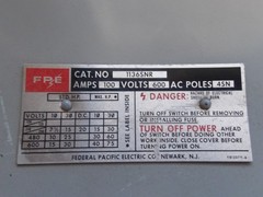FPE P/N: 1136SNR 100AMPS 600VOLTS 4SN AC POLES DISCONNECT SWITCH