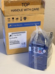 New Fuji FRN0010C2S-7U 2HP 230V 1 Ph In, 230V 3 Ph Out, Frenic-Mini VFD Inverter